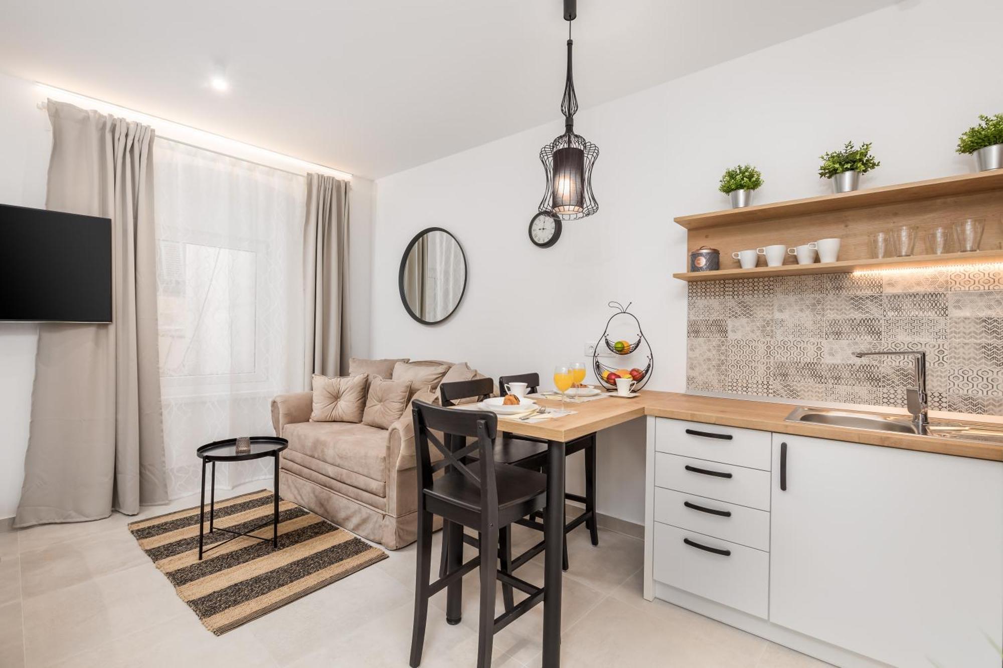 Srnec Apartments - Korzo Риека Экстерьер фото