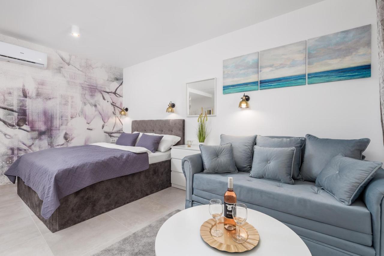 Srnec Apartments - Korzo Риека Экстерьер фото