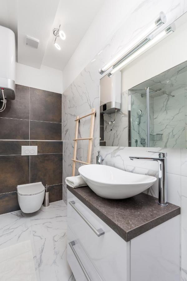 Srnec Apartments - Korzo Риека Экстерьер фото