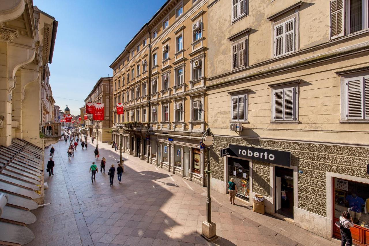 Srnec Apartments - Korzo Риека Экстерьер фото